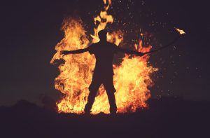 Going down in flames: translating idioms